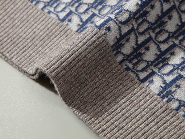 ブランドセーター全体デザイン